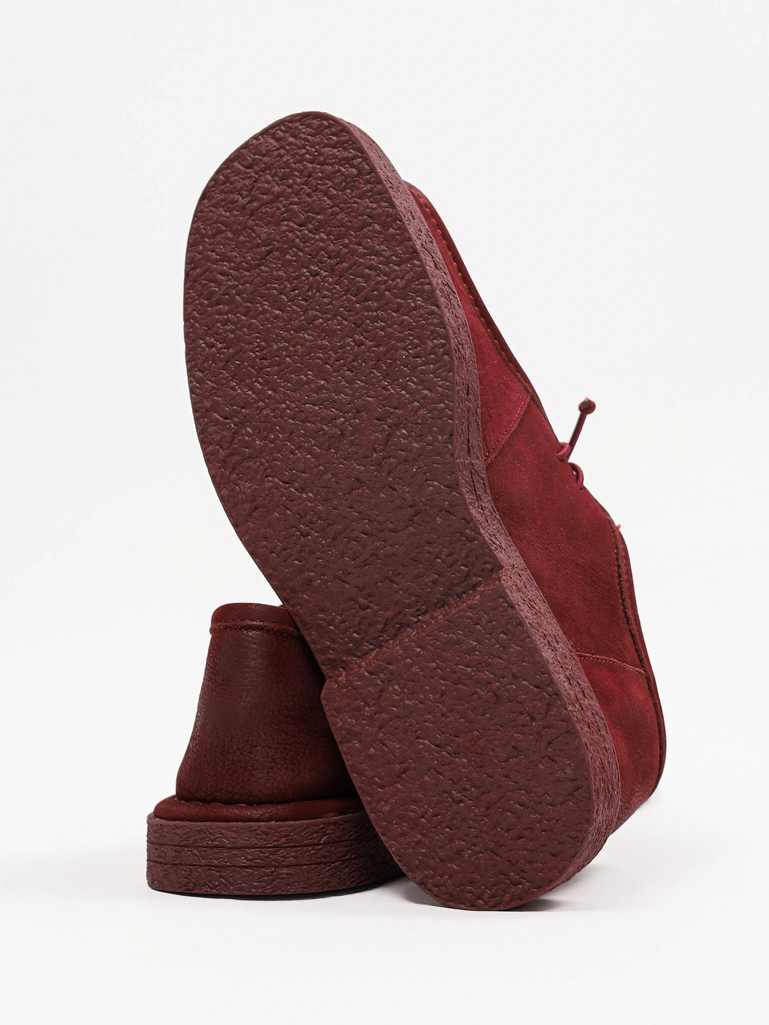 Лоферы бордового цвета на низком каблуке